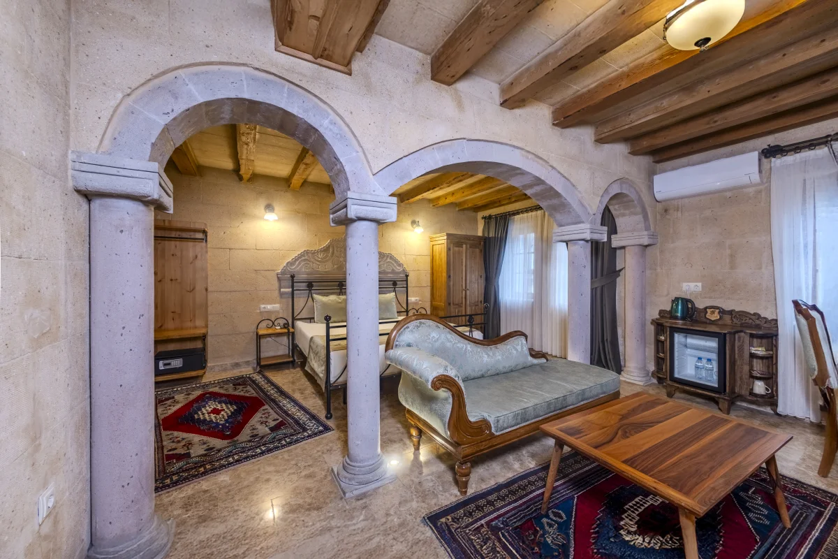 Deluxe Room with Bathtub